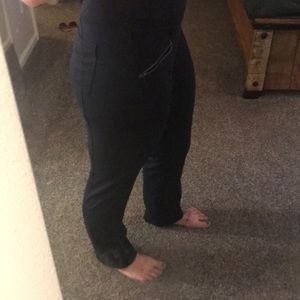 Athleta Metro Slouch Black